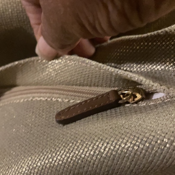 Michael Kors metallic tote bag - Picture 9 of 9